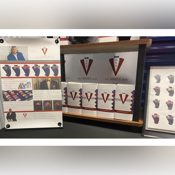 Loki Handcrafted Bow Tie - 01 - Comic Book Collection - Picture 14 of 15